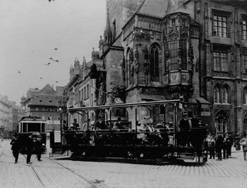Tramwaj wycieczkowy na Rynku Staromiejskim, 11 sierpnia 1913
