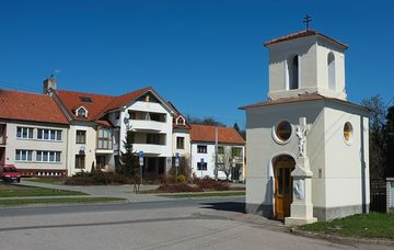 Часовня и ратуша в Загоровице, 2012