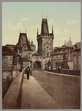 Lesser Town Bridge Towers: the lower Judith Tower on the left, the taller 15th-century tower on the right. Photoglob, c. 1890