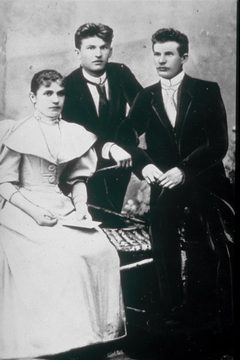 Siblings Tomáš, Antonín and Anna Baťa, founders of the company, 1894