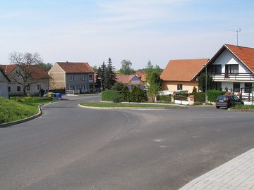 Náves v Černoučku, 2012