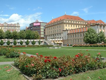 Prague, Nové Město, Zítkovy sady, with Palackého náměstí in the background, on the right the Ministry of Health building, 2004