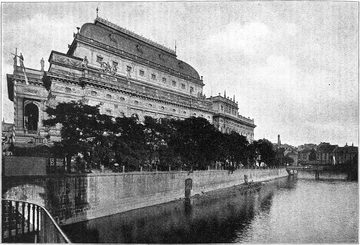 Národní divadlo na břehu Vltavy, 1918