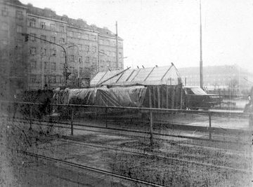 Construction of Flora metro station on Vinohradská Street, 1980