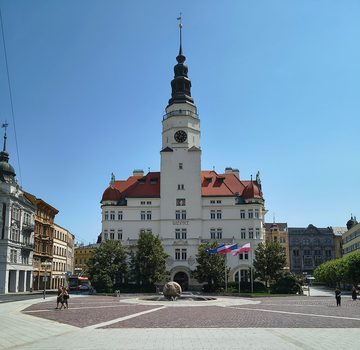 Čelní pohled na radniční věž Hlásku, 2026