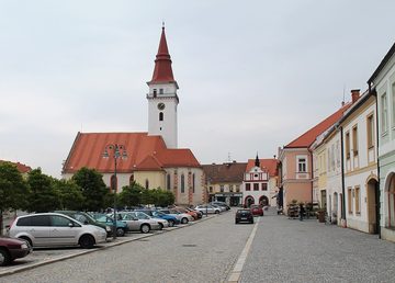 Náměstí Svobody mit der Kirche des heiligen Stanislaus, 2017
