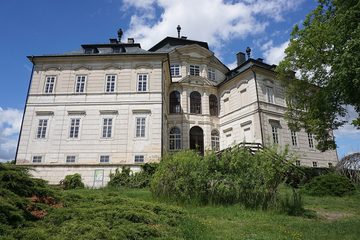 Zámek Karlova Koruna, Pražská 1, 2, 3, 4, 8, 9, 10, Komenského 5, Zámecká 6, 7, Chlumec nad Cidlinou IV, 2021