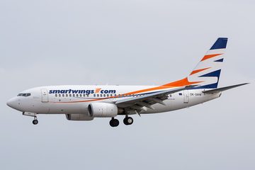 Smartwings Boeing 737-700 (OK-SWW) landing, 2015