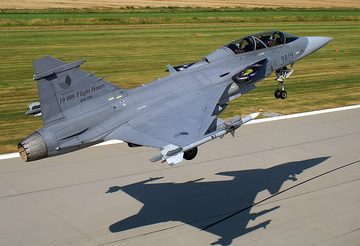 Saab JAS-39 Gripen startuje z letecké základny u Čáslavi, 2010