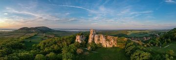 Zřícenina Sirotčí hrádek a Pavlovské vrchy